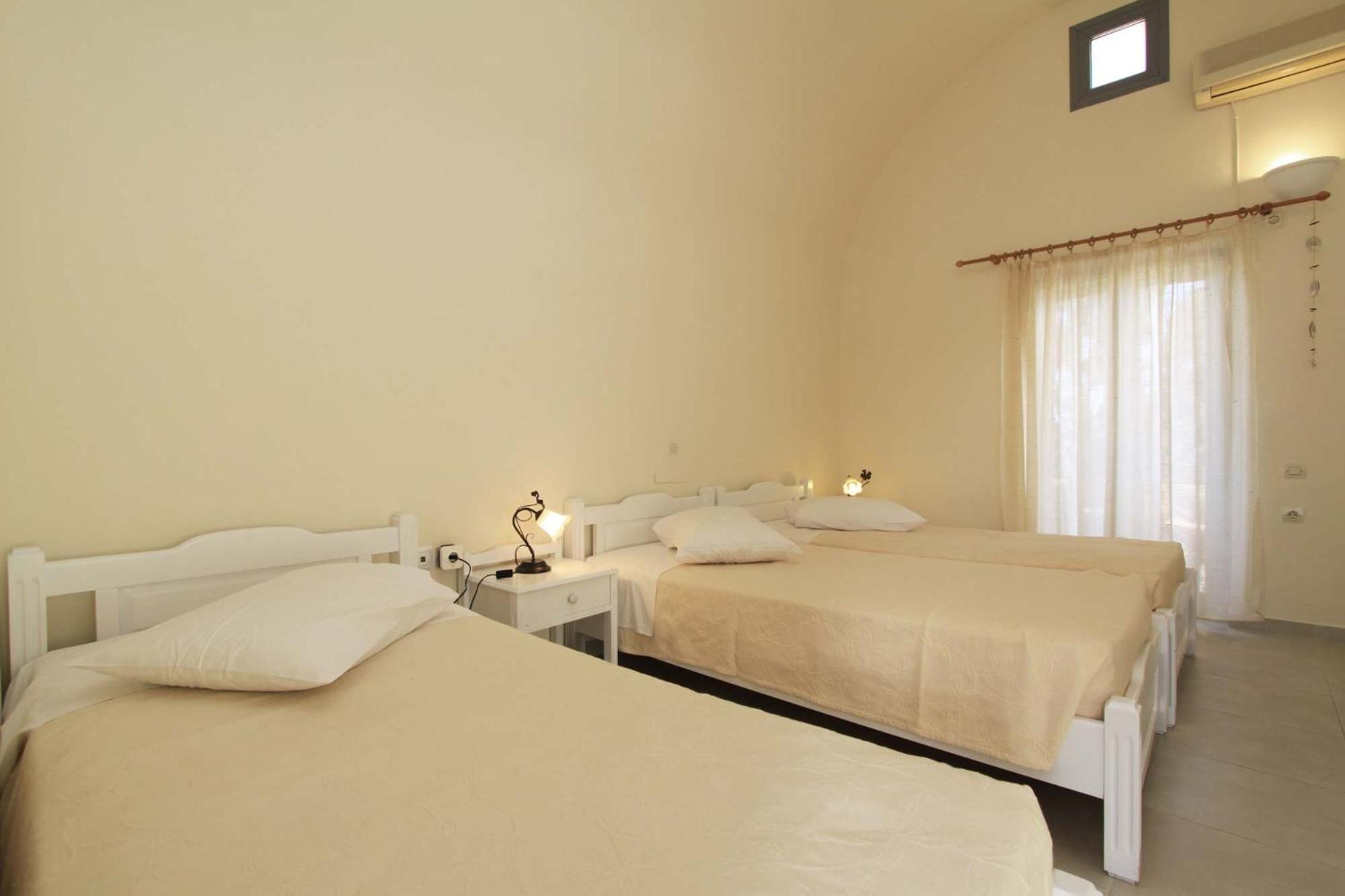 Ersi Villas Fira  Ruang foto